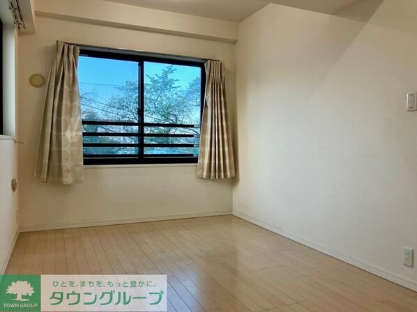 アーデル・フェリエ国立東の物件内観写真